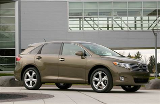 Illustration for article titled Hi. I'm a Toyota Venza. I have no idea what I am. 